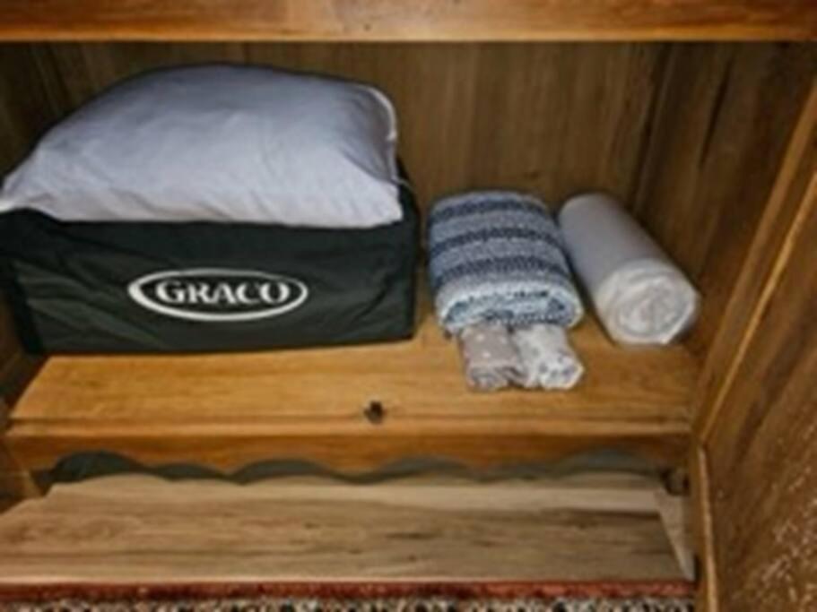 Log Cabin, Hot Tub, Fireplace, Pool Table & Views! Sevierville Extérieur photo